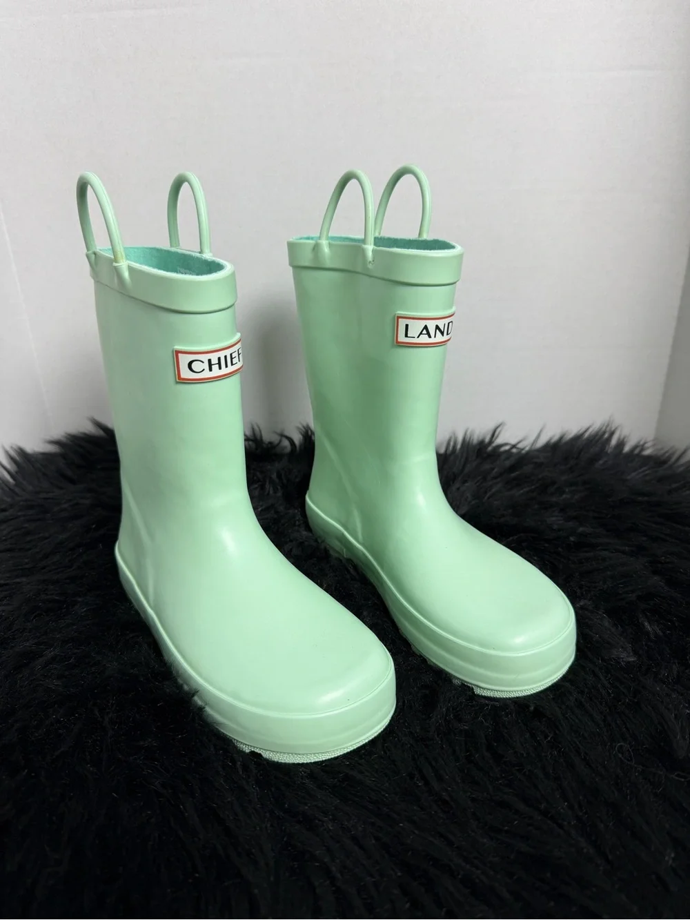NWOT Kids Land Chief Mint Green Rain Boots size 1